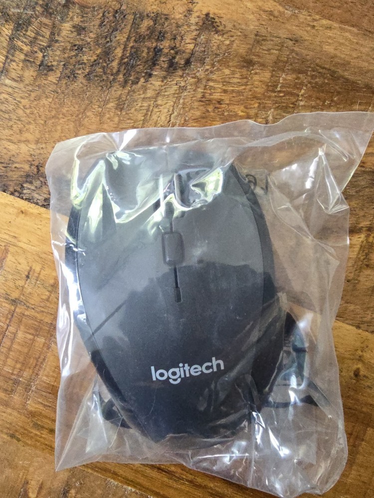 LOGITECH SOLAR KEYBOARD AND MOUSE MK750 NEW OPEN BOX read