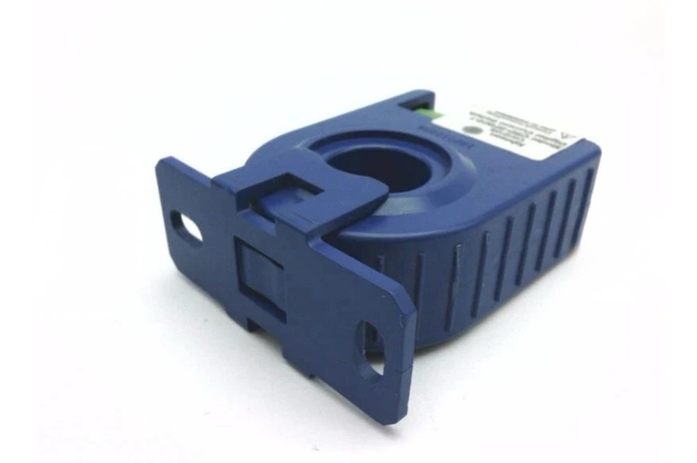 Johnson Control CSD-SF0C0-1 Digital Current Switch Solid Core 600VAC 200A *NEW*