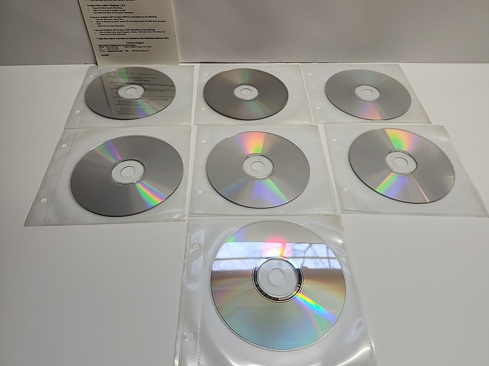 Software Discs for PC Microsoft/Windows, Gateway +More! Lot Of 29 With Case