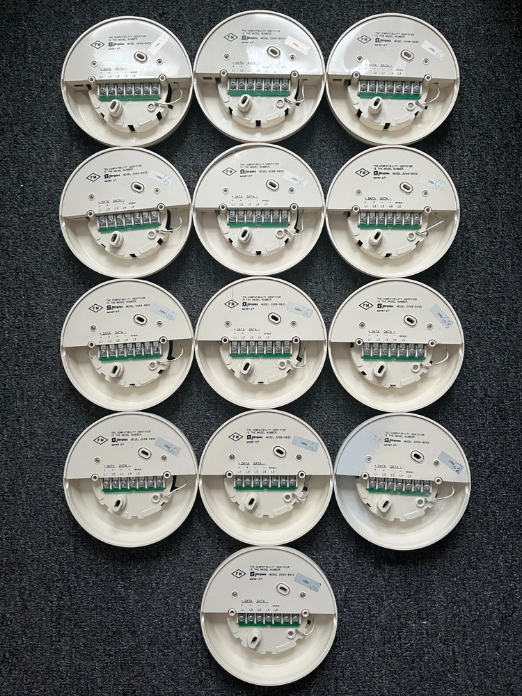 (1x) Simplex 2098-9652 Addressable Smoke Detector Base MAPNET II USED TESTED