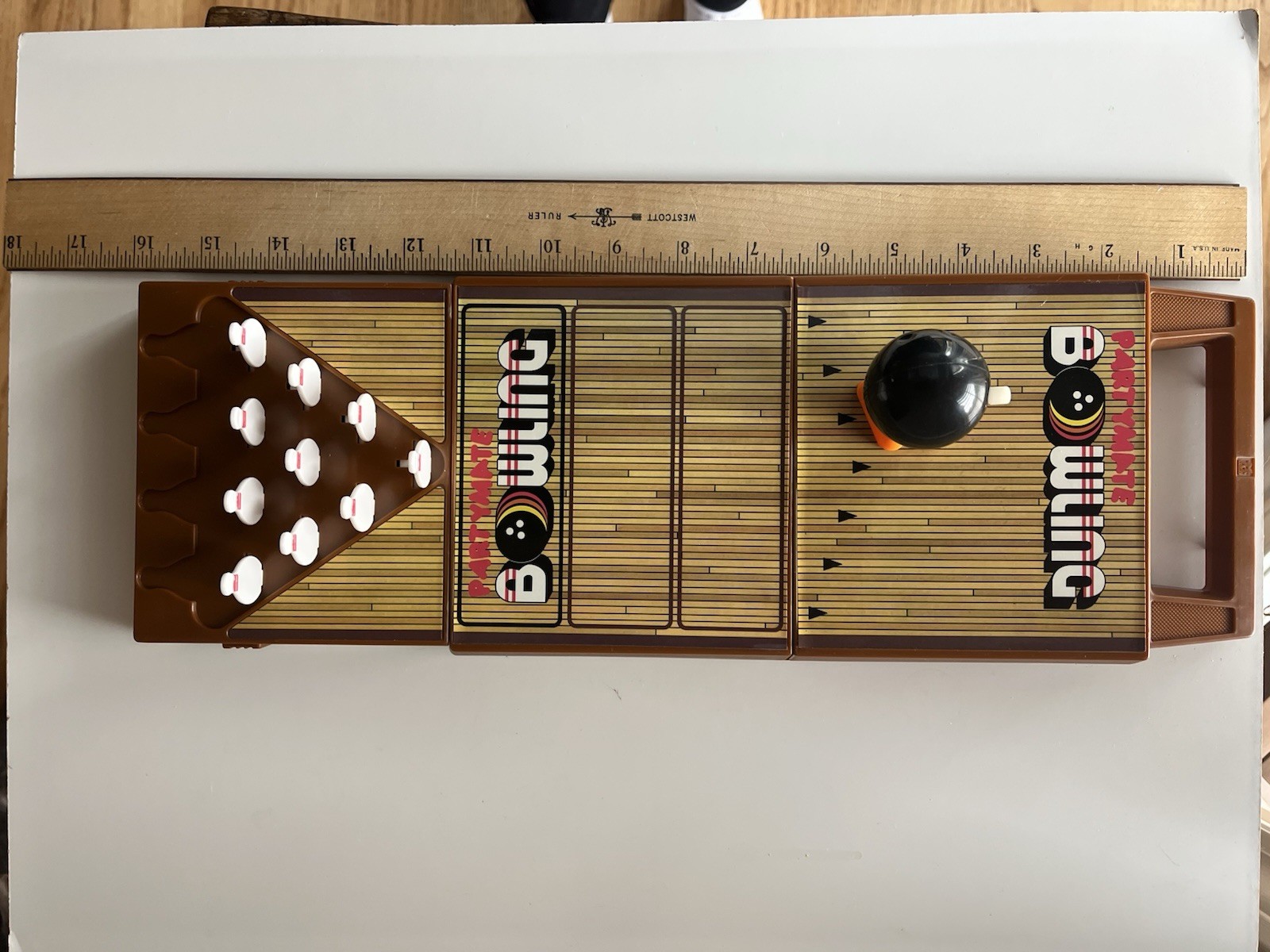 1980 Tomy PARTYMATE Strolling BOWLING Game Working Original Wind-Up Bowling Ball