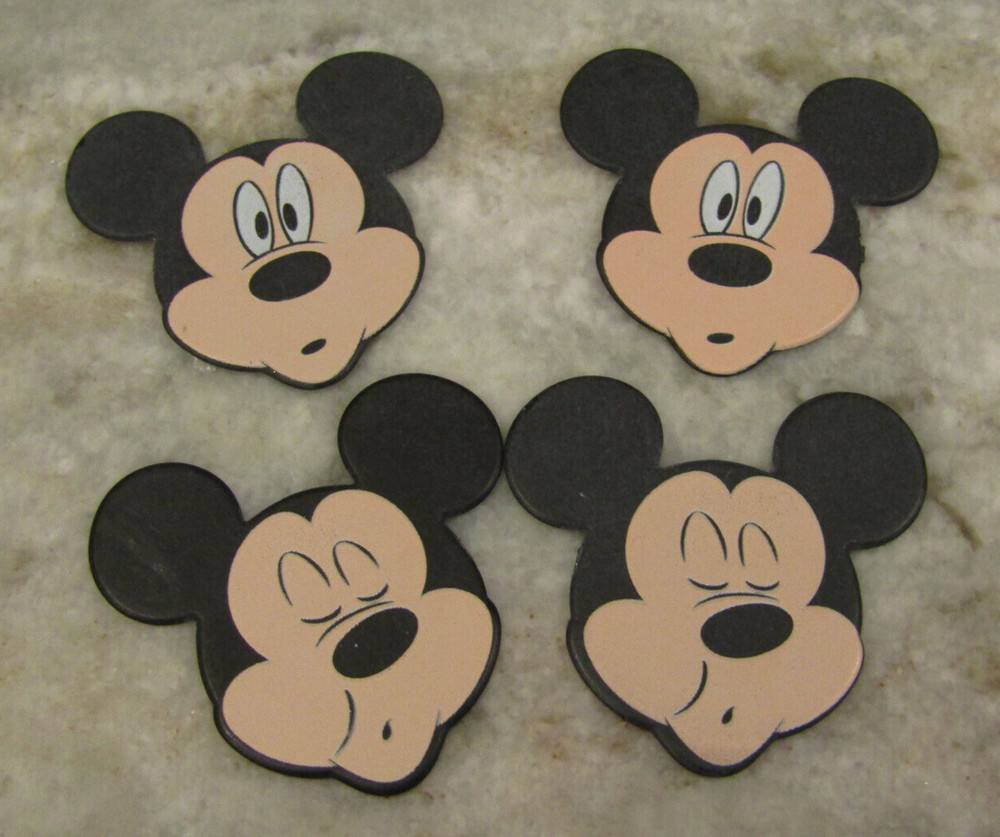 4 MICKEY MOUSE GUITAR PICKS - OFFICIAL DISNEY TRADEMARK - 2 DIFFERENT PICKS