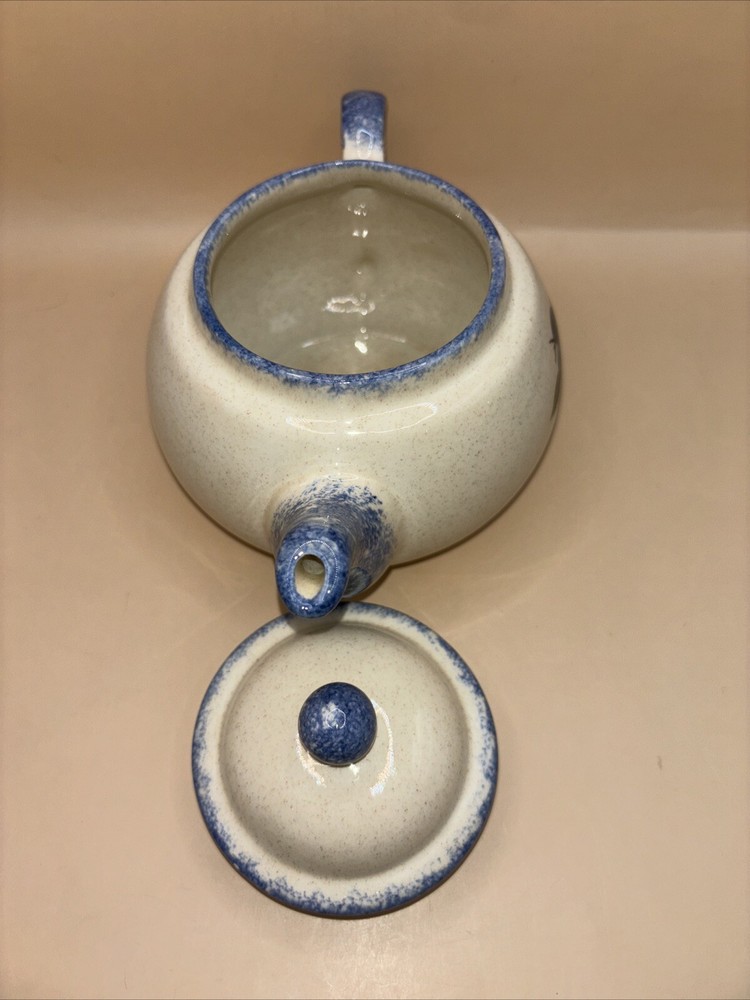 Debbie’s Blueberry Ware Teapot with Lid