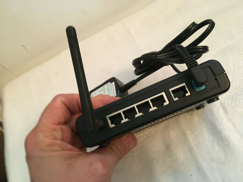 eHome EH100 Wireless G Broadband Router - Lightly Used