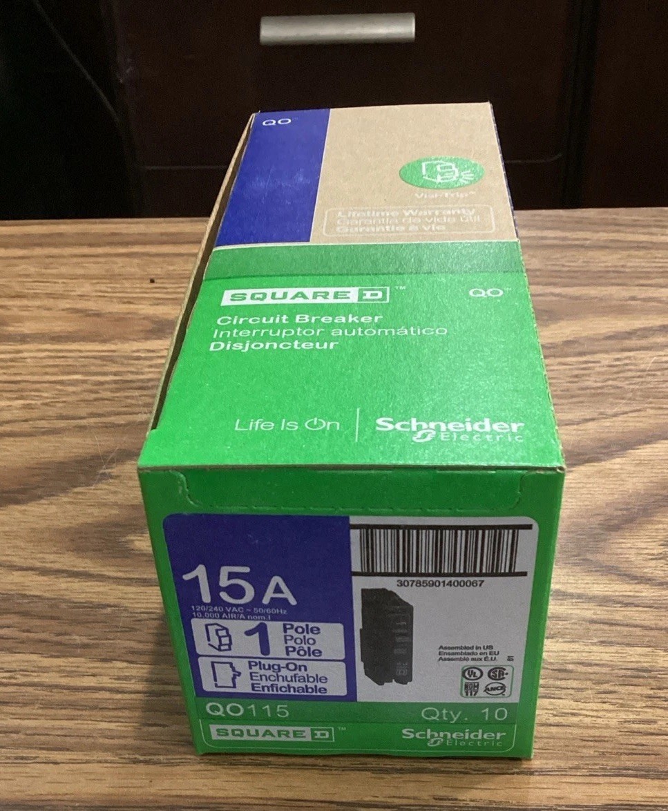 NEW LOT OF 10 SQUARE D 15 Amp Circuit Breaker QO115 Plug-In 1 Pole 120 Volt