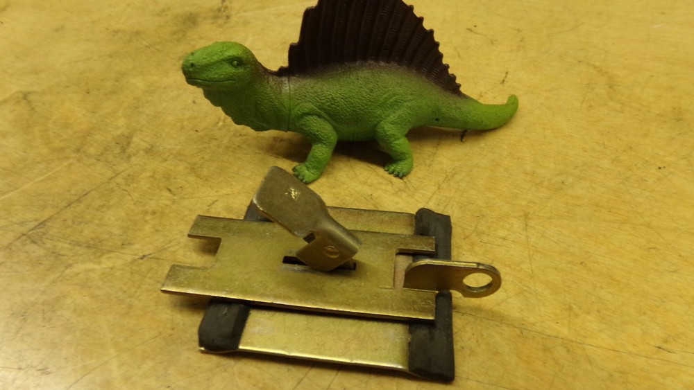 NEW 4,398,564 Positioning Hinge Bracket, Gold *Free Shipping*