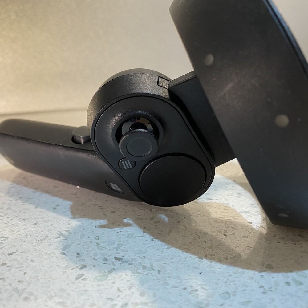 HP 938832-001 TPC-Q044-C1 Virtual Windows Mixed Reality VR Controller (RIGHT)