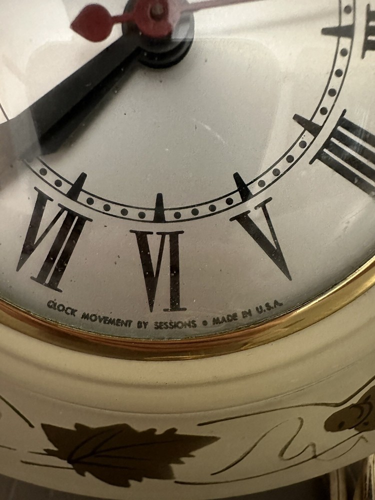 Vintage Mid Century Sessions Fall Berry & Leaf Electric Wall Clock TESTED WORK