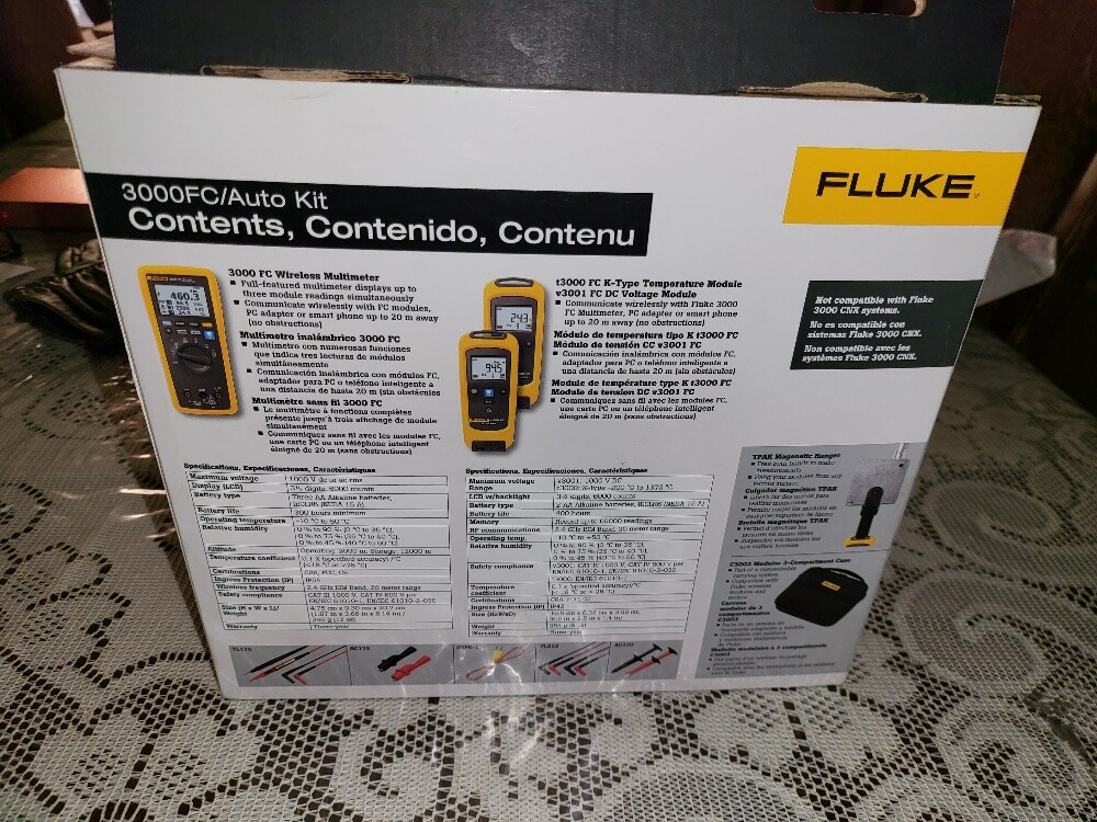 Fluke Digital Multimeter Kit, Automotive, Wireless, AC/DC Voltage, AC/DC Current