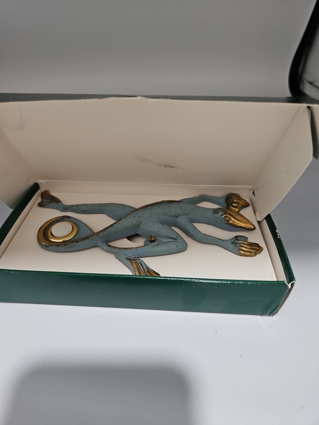 Flora & Fauna Solid Brass Door Doorbells and Viewer Hardware Gecko NEW with box