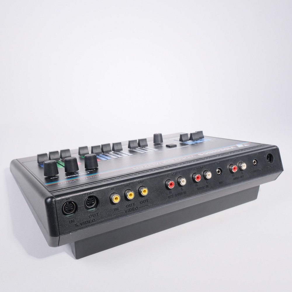 VIDEONICS VIDEO EQUALIZER Model VE-1A NTSC audio video processor very clean!
