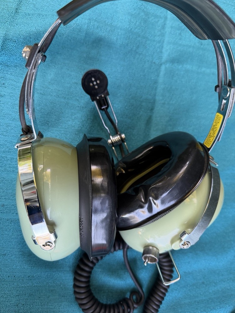 David Clark H10-66 Aviation Headset