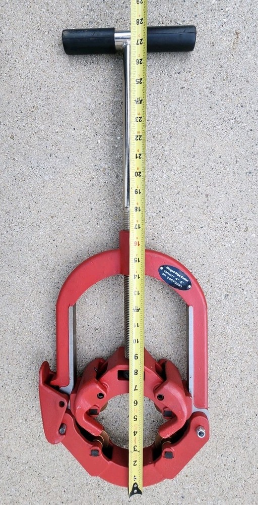 Hinged Pipe Cutter CAPACITY 4"-6" S/N: 20672091 NICE-LOOKING!!