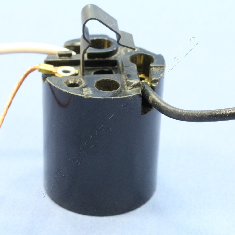 Leviton Phenolic Lampholder Light Socket Hickey E26 Medium Base Grounded 2054-G