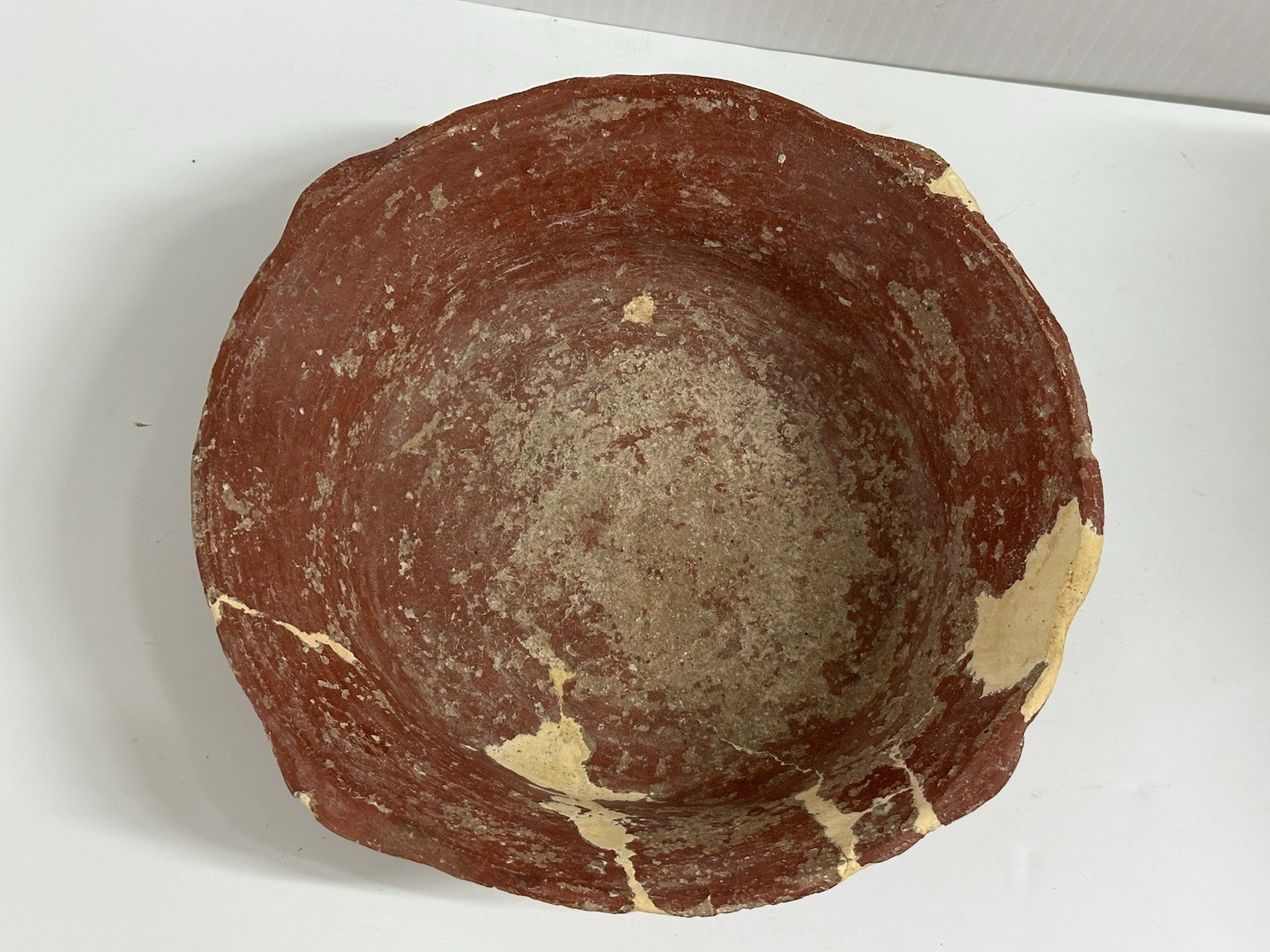 NICE 8 1/2" WIDE RED PAINTED 4 CORNER POTTERY BOWL, ARKANSAS INDIAN POT VESSEL