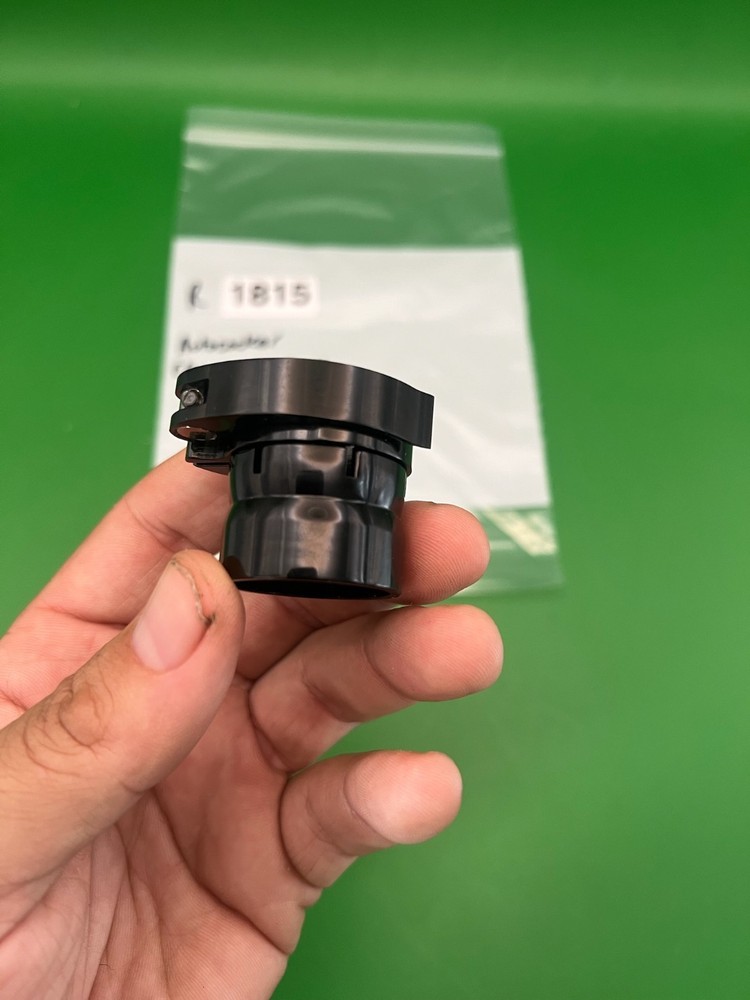 Autococker Clamping Feedneck