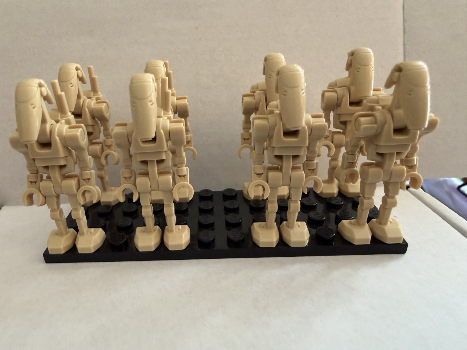 Clone Army Customs Combat Clanker Droids - 8 Pack Of Tan Droids