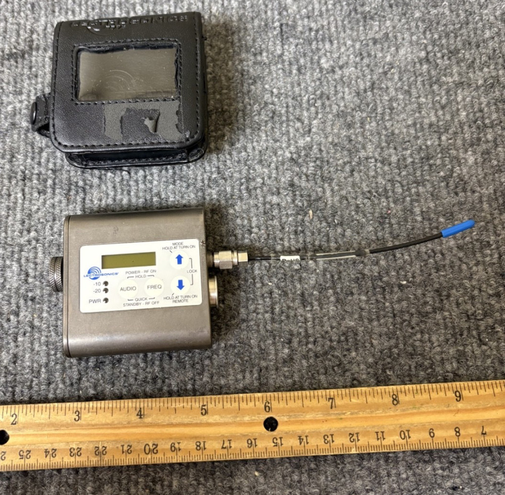 Lectrosonics SMQV Bodypack Transmitter w/Case - Block 26 (Unit Only)