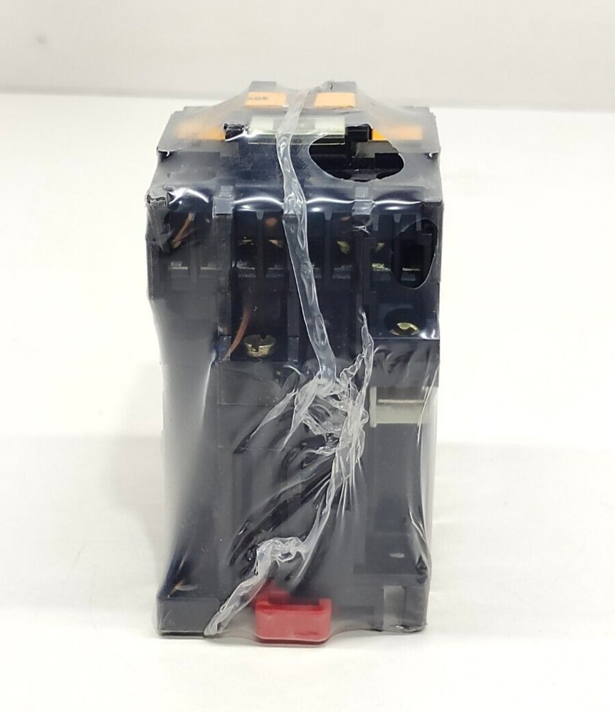 Telemecanique CA2-DN140 Contactor (FREE SHIPPING)