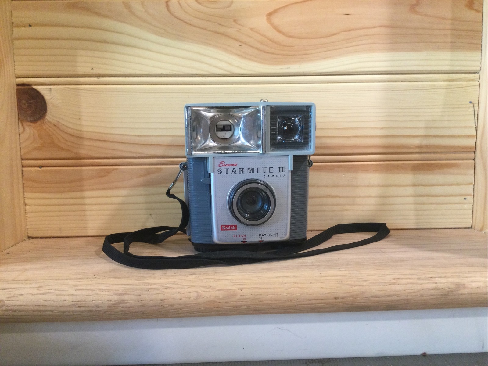 Kodak Brownie Starmite II Vintage Film Camera Outfit with Flash Bulbs