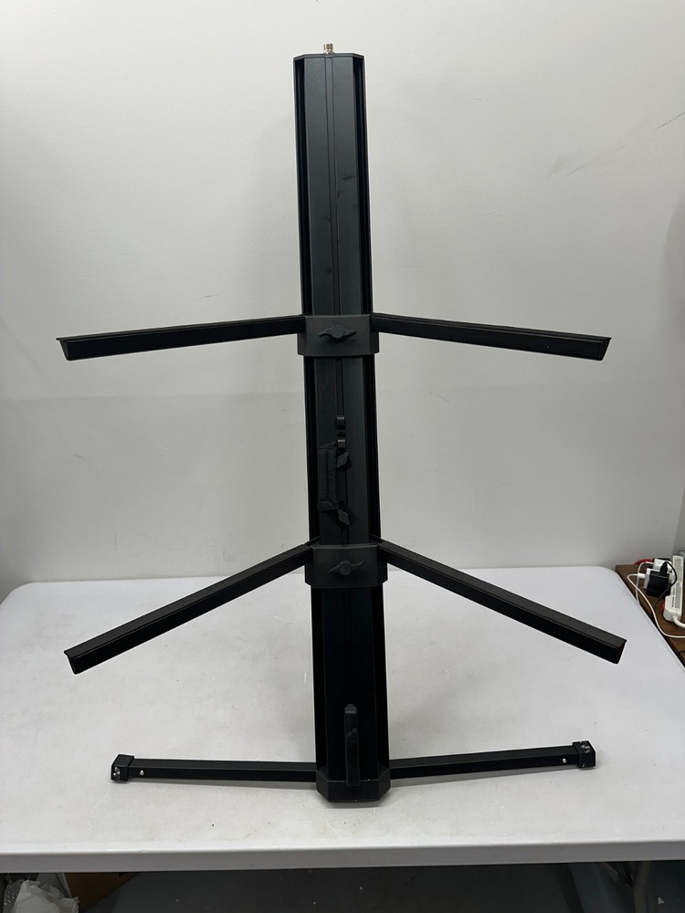 On Stage Quantum Core Column Keyboard Stand KS9102