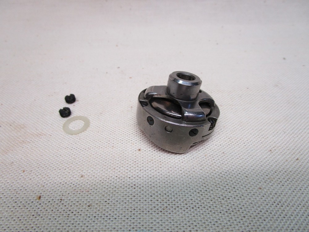 PFAFF Model 1473 Sewing Machine Hook. Plus fits many more Pfaff Models