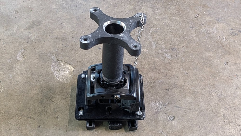 Chief Manufacturing RPMA000 Projector Mount