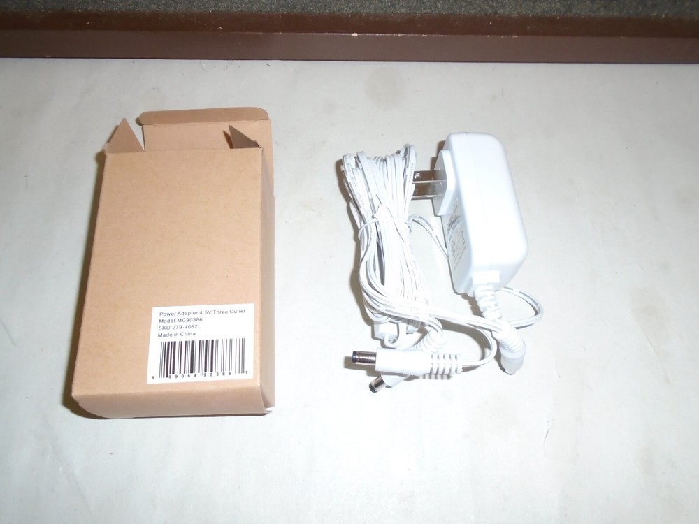 MENARD MC90386 POWER ADAPTER 4.5V THREE OUTLET