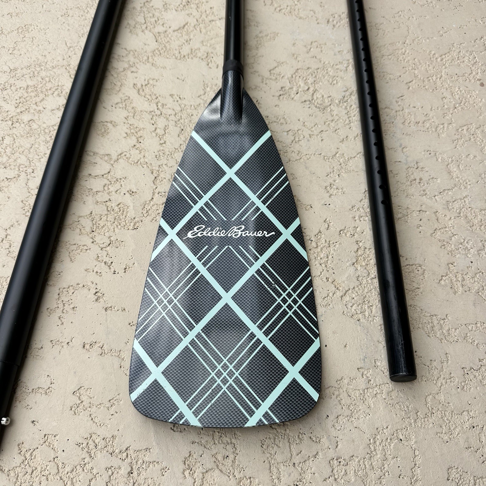 3-Piece Adjustable SUP Paddle –Lightweight Floating Aluminum Shaft (Eddie Bauer)