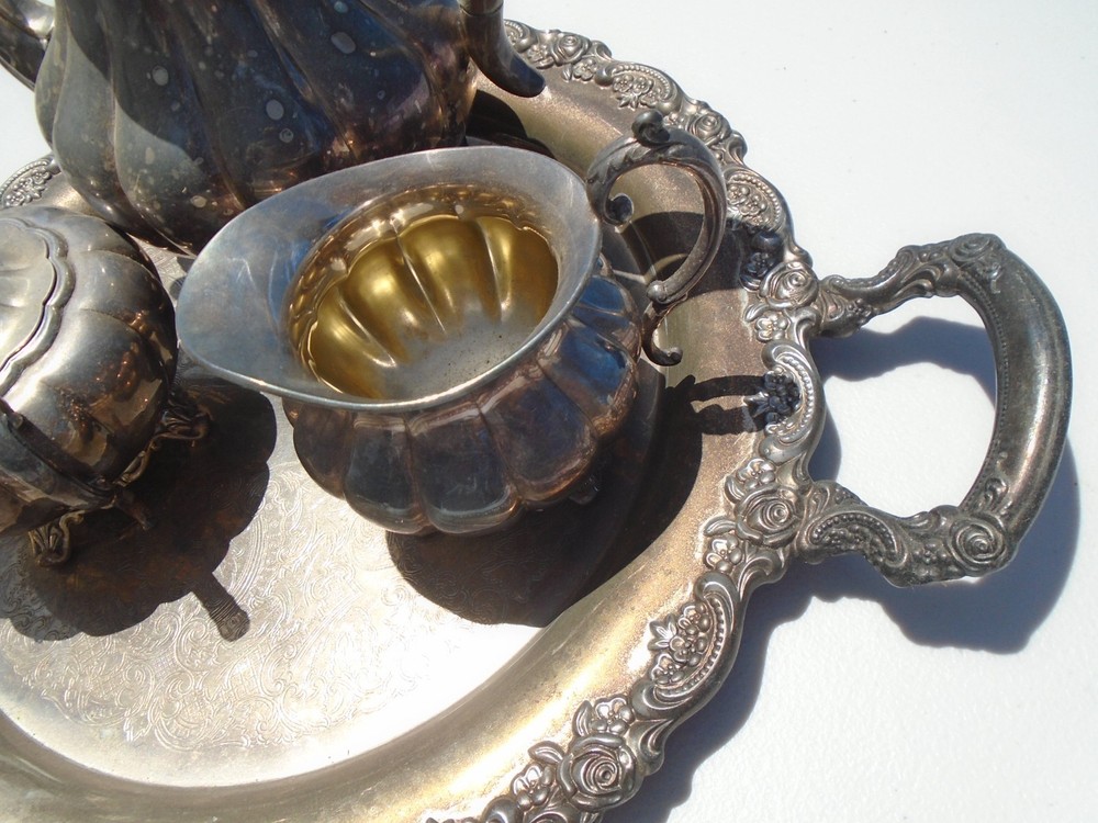 Coffee Pot Set Community Melon Tray Oneida Du Maurier 15” Round Handled