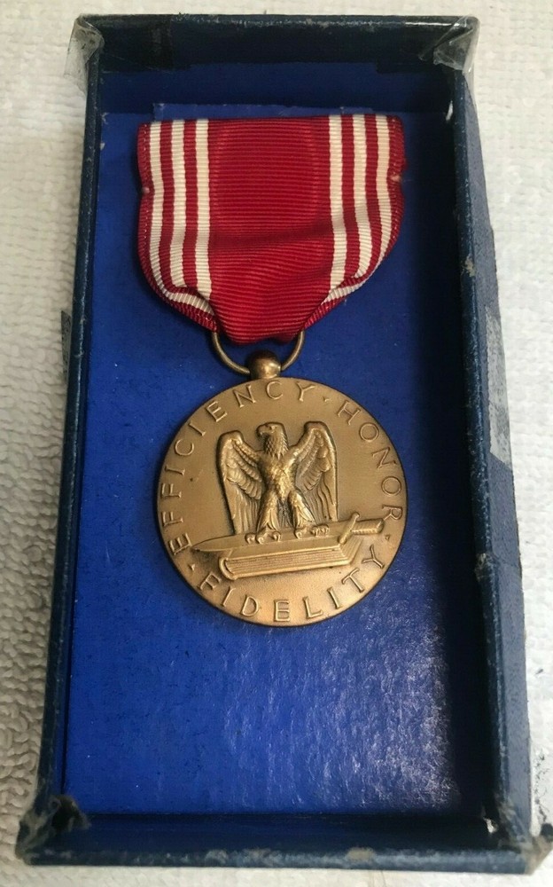 WW II GOOD CONDUCT MEDAL & BOX