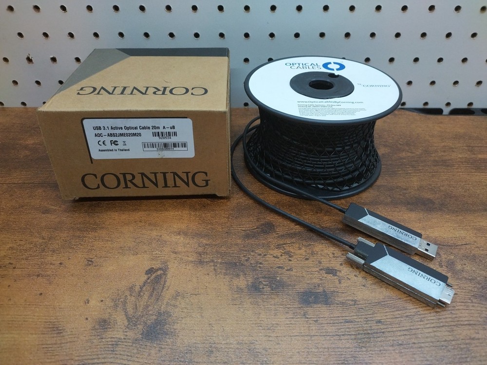 Corning Active Optical Cable USB 3.1 A to Micro B 20 Meter