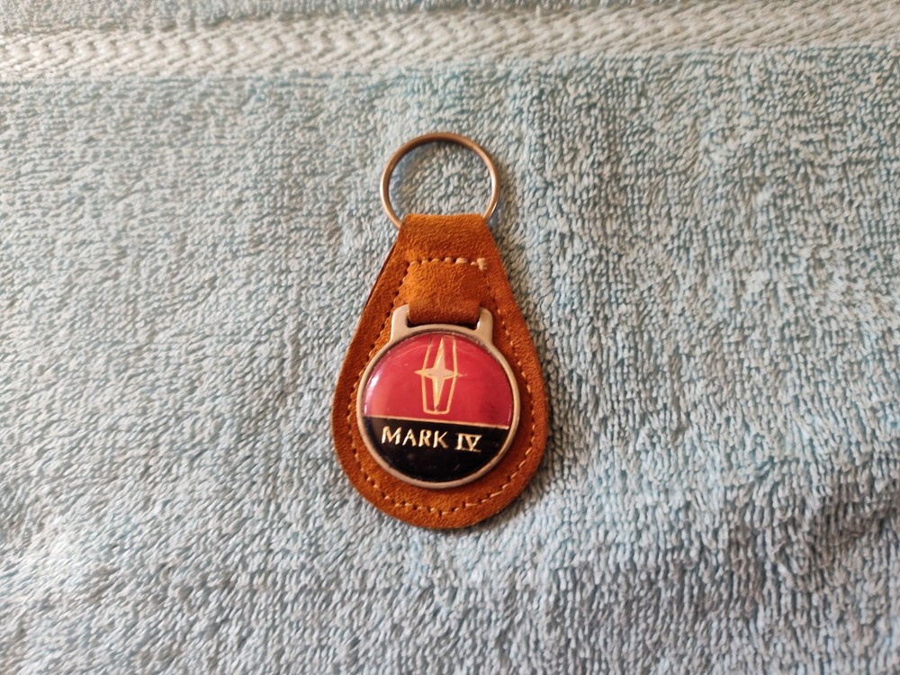 Lincoln Mark IV Suede Leather Keychain Ring
