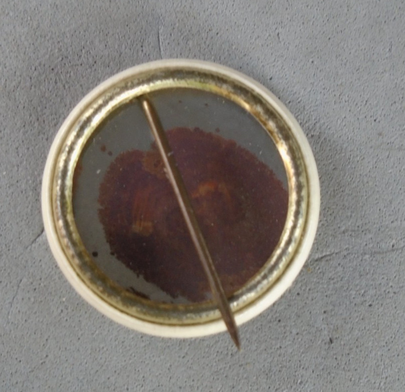 British War Relief pin back button