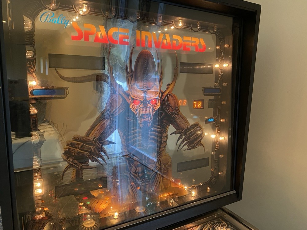1980 BALLY SPACE INVADERS PINBALL MACHINE