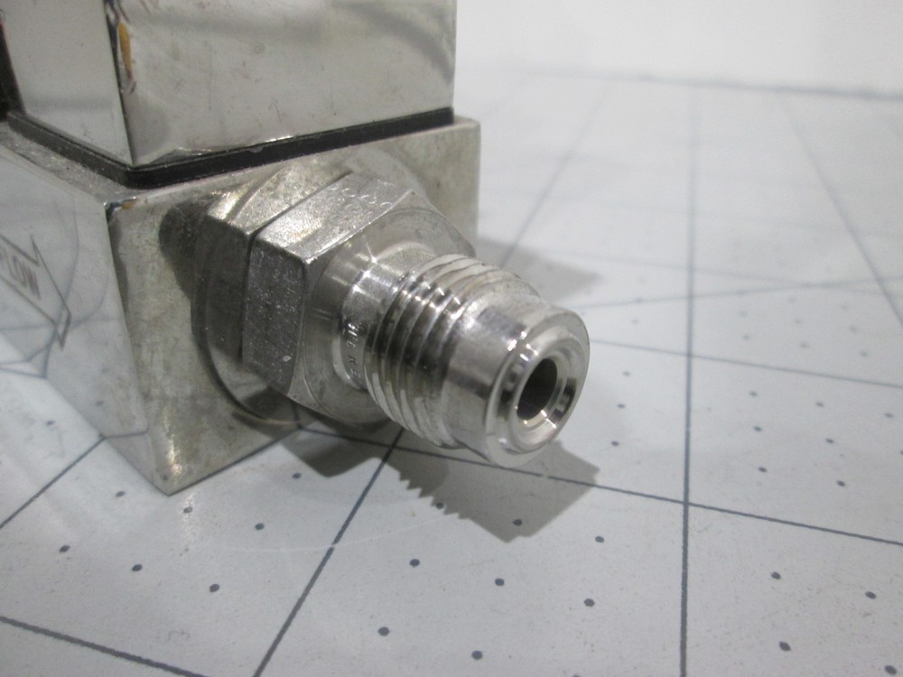 Unit, UFC-1000A, Mass Flow Controller, SiH4, 150 SCCM, Used