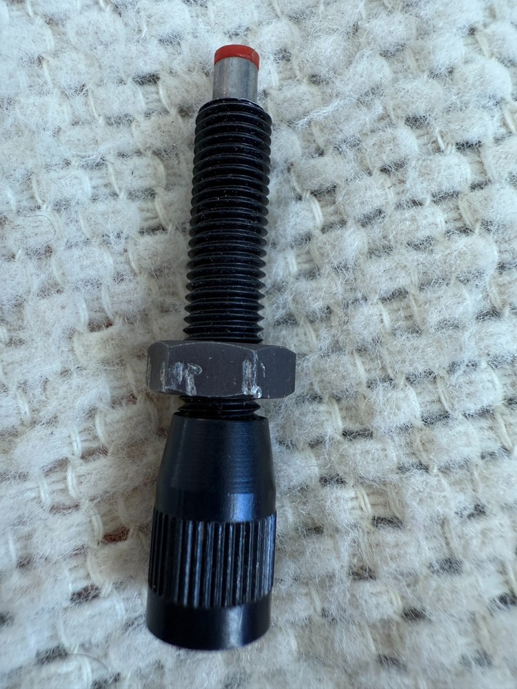 Compound Bow Pressure Plunger Rest