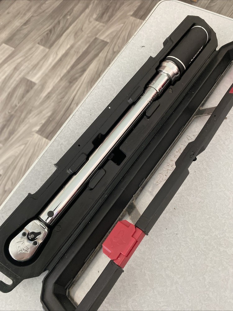 Husky Micrometer Adjustable Torque Wrench