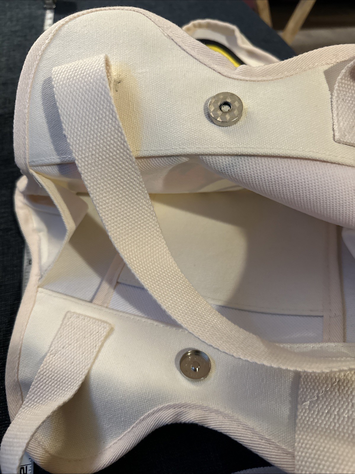 DISNEY Zara Tote Bag DAISY DUCK Canvas White/Ivory, Silhouette