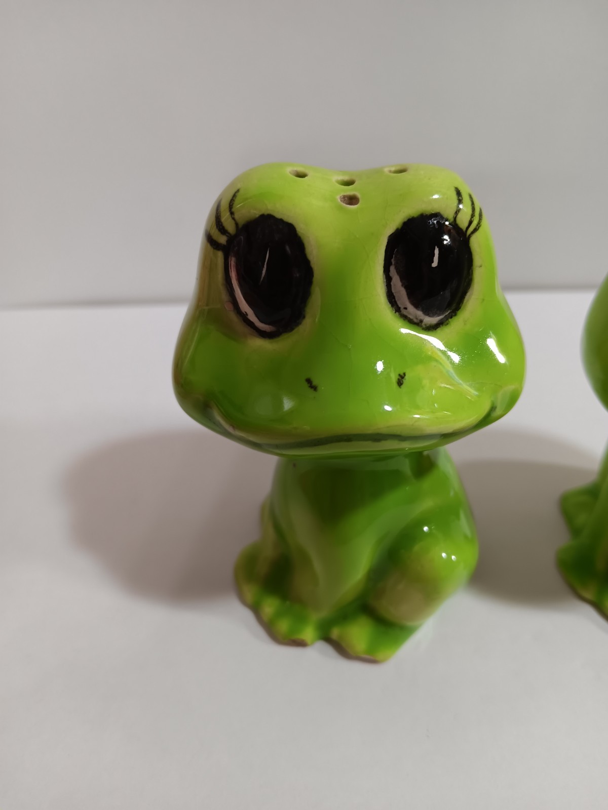 VTG NEIL THE FROG SALT & PEPPER SHAKERS CERAMIC 1970'S SET SEARS AND ROEBUCK!!!