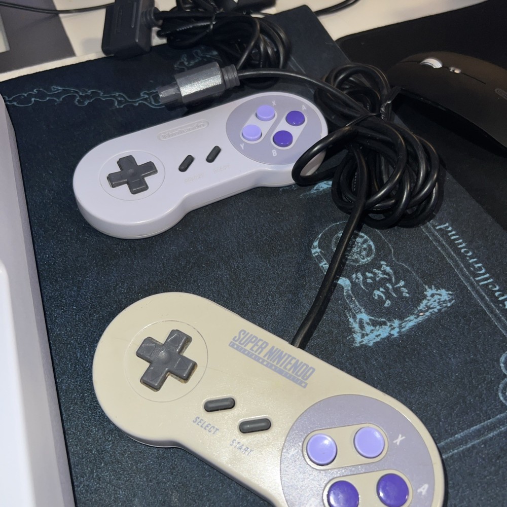 Super Nintendo SNES Original Console Everything Pictured Controller/Cables Works