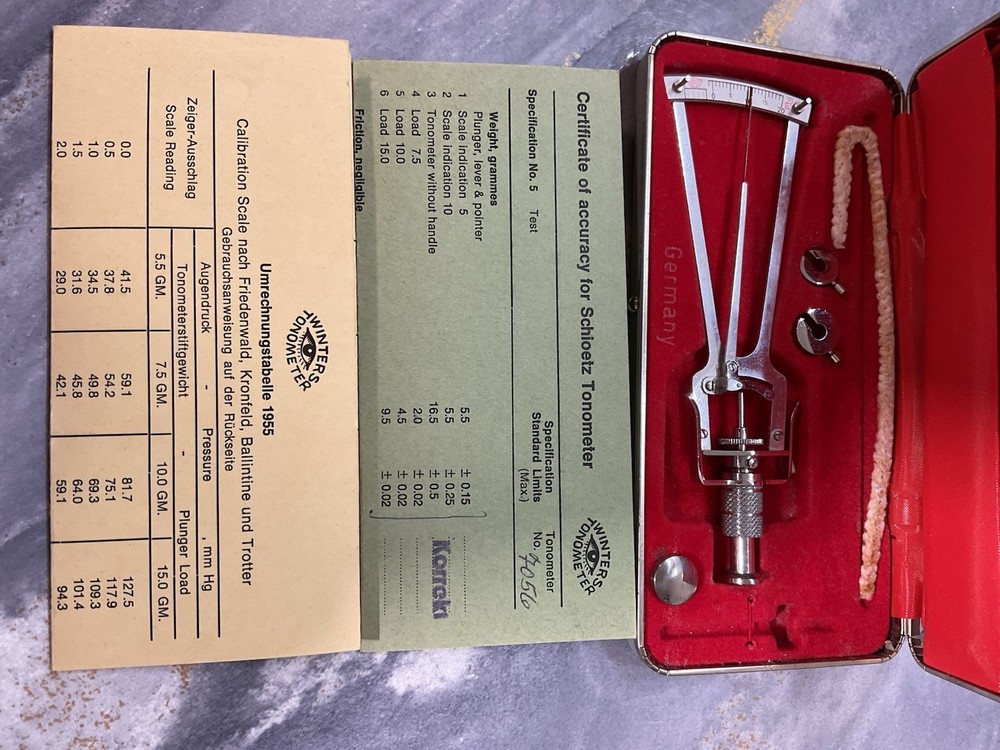 VINTAGE SCHIOETZ - TONOMETER 1955 IMPROVED ORIGINAL BOX PAPERWORK