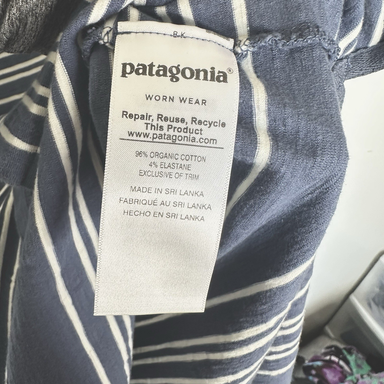 Patagonia Casual Striped Skirt Hem Slit Women’s Medium Knee Length Jersey