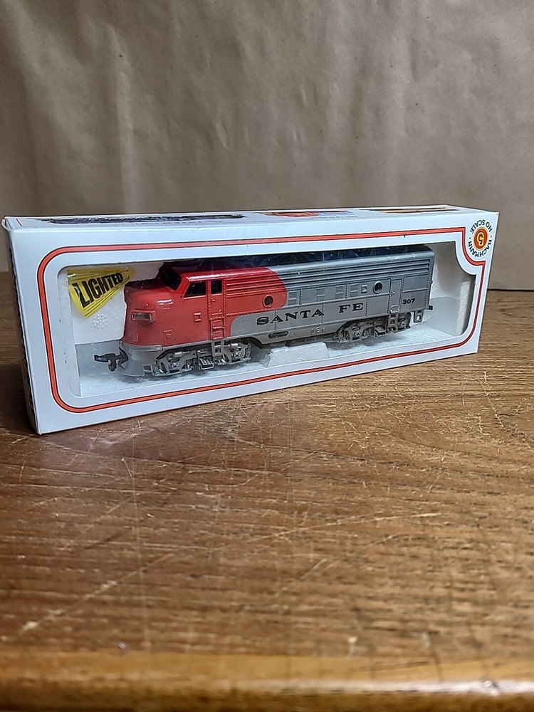 Bachmann HO Santa Fe 307 Diesel Engine
