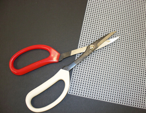 Commonwealth Soft Handled Plastic Canvas Shears