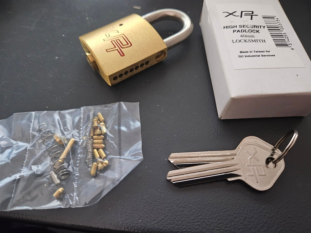 XPT Locksmith Form 40mm Padlock - Locksport