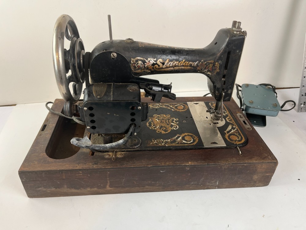 Antique ARLINGTON GEM Vibrating Shuttle Sewing Machine Treadle Head Controller C