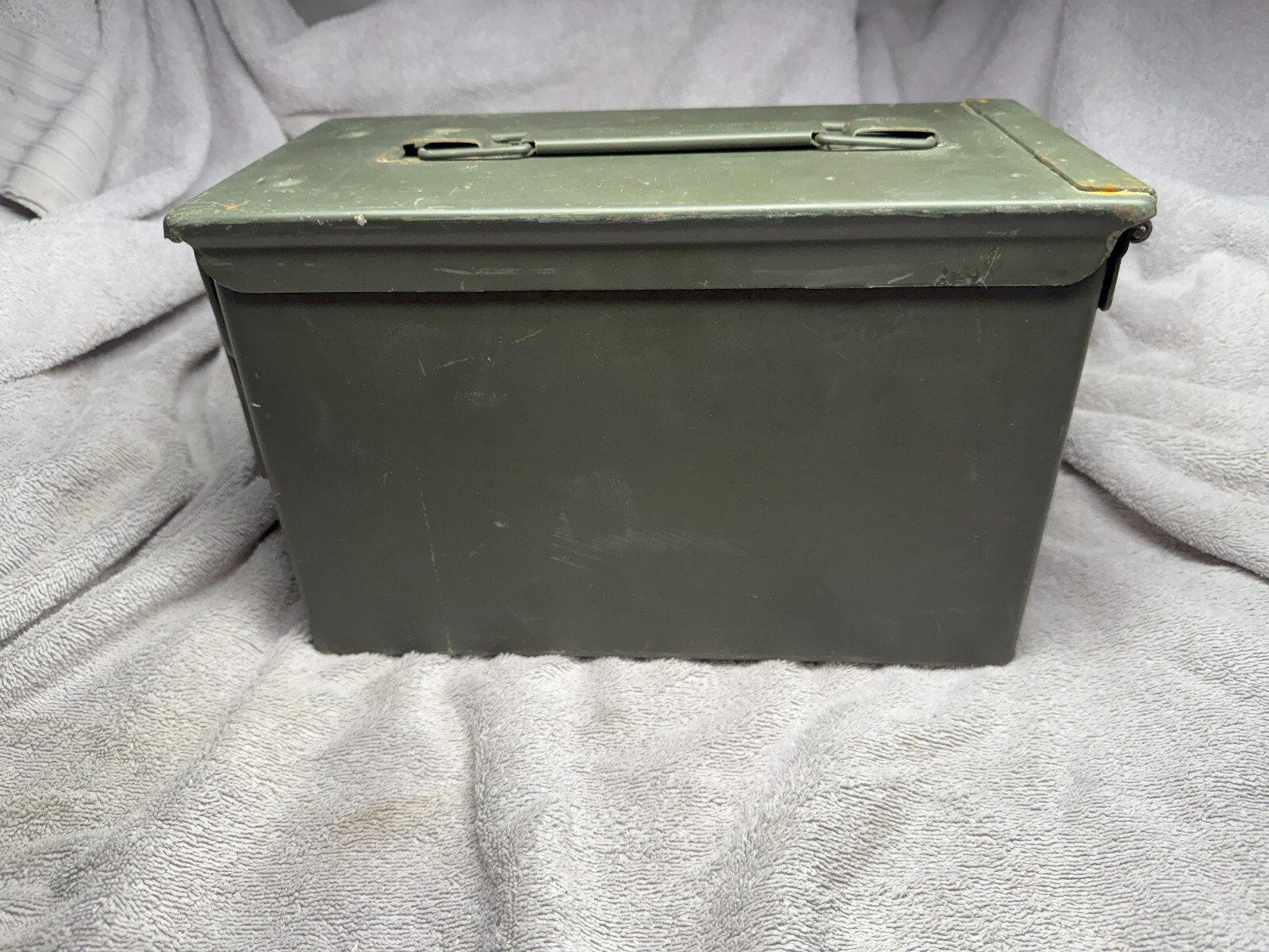 Genuine Military Metal M2A1 / M2A2 Ammo Can, .50 cal,  5.56mm *Great Storage*