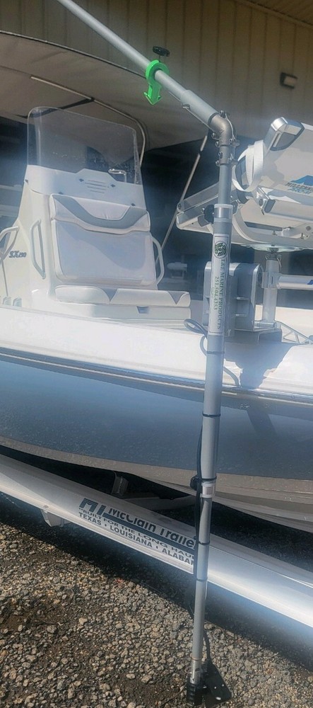 Livescope/Transducer Pole and Mounting Bracket