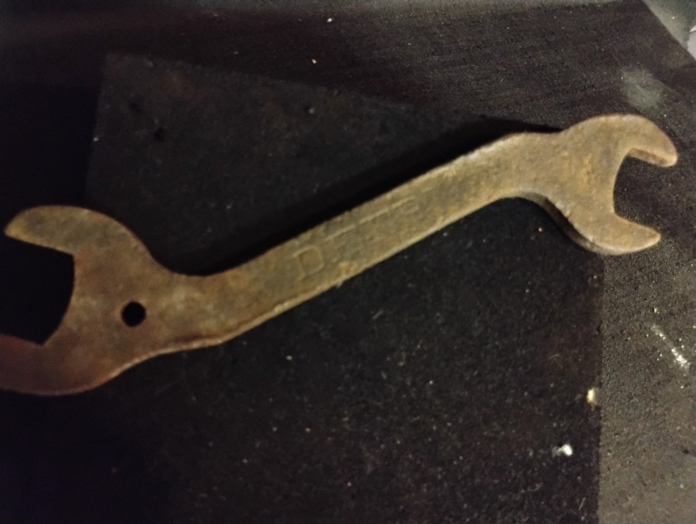 Vintage John Deere Tractor Wrench 📦